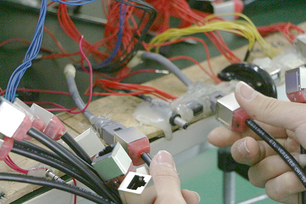 What is the spacing of the wire